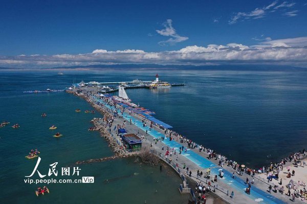 配资网炒股 青海共和： 青海湖二郞剑景区迎客来